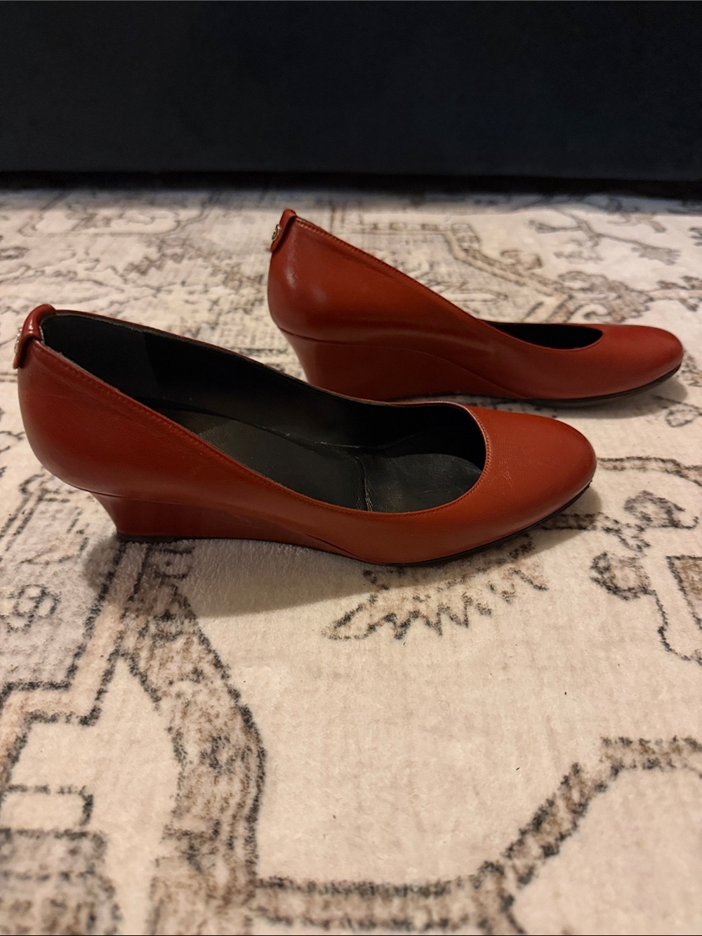 Gucci Women's Brick Red Leather Heels - Picture 6 of 9